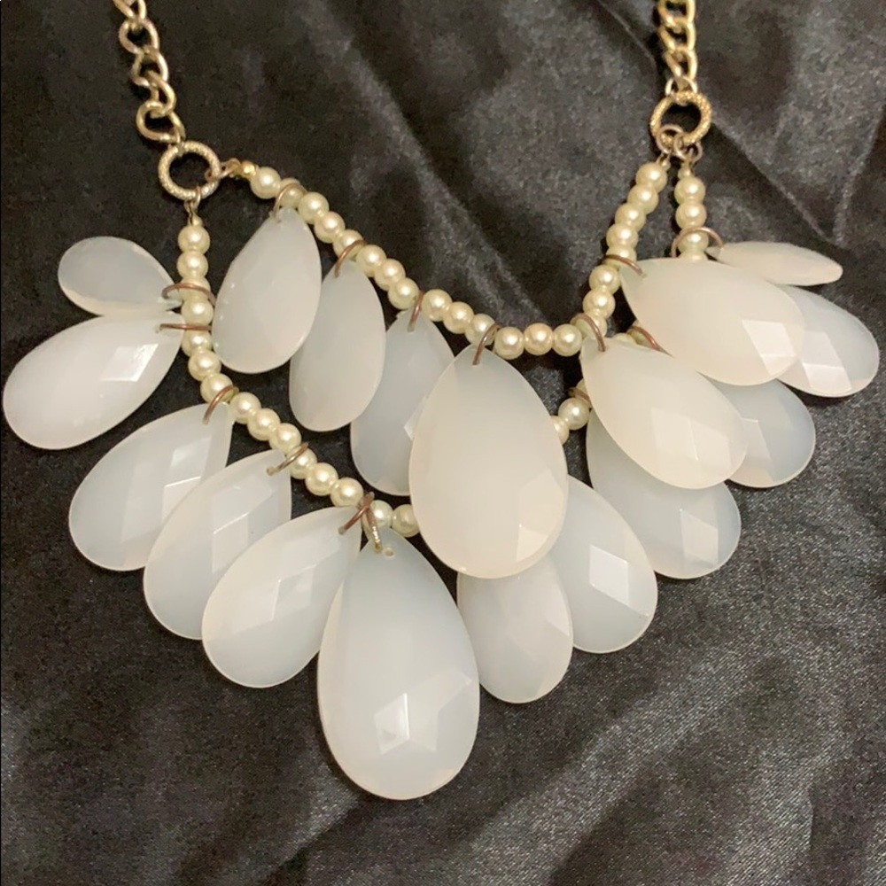 J Crew White Beaded Bib Statement Necklace - Picture 2 of 3